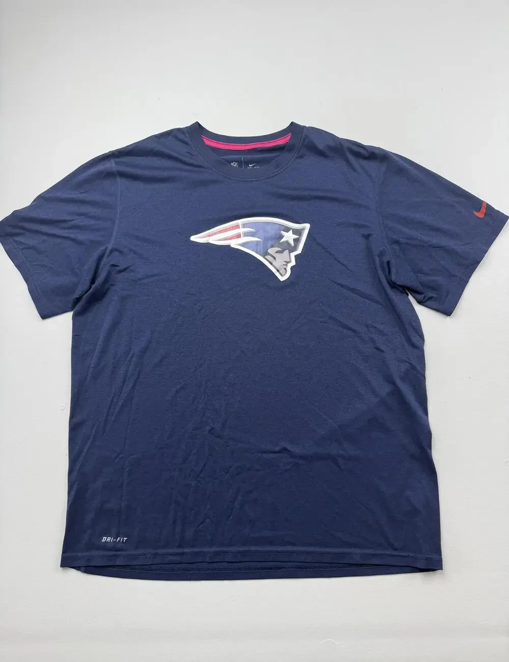 New England Patriots Shirt Mens XL Blue NFL Football Nike Dri Fit Graphic Tee